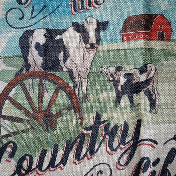 Country Life Pillow Cover. Wagon Wheel. Farm Barn - Picture 3 of 10